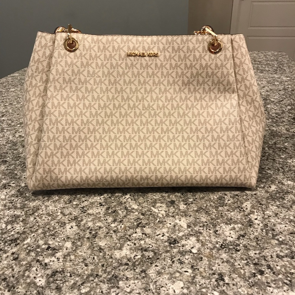 Michael Kors shoulder bag